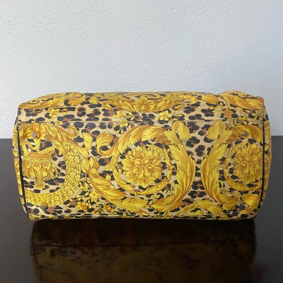 Gianni Versace Boston bag - Picture 9 of 13